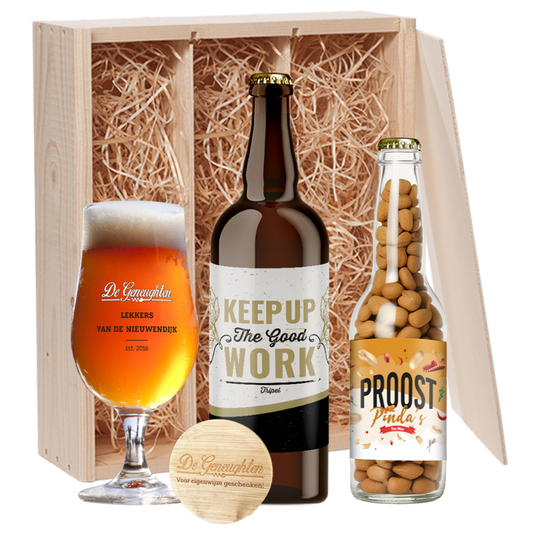 Speciaalbier cadeau Keep Up The Good Work, met Proost Pinda's, glas en gratis opener - 1x75cl, 1x220gr
